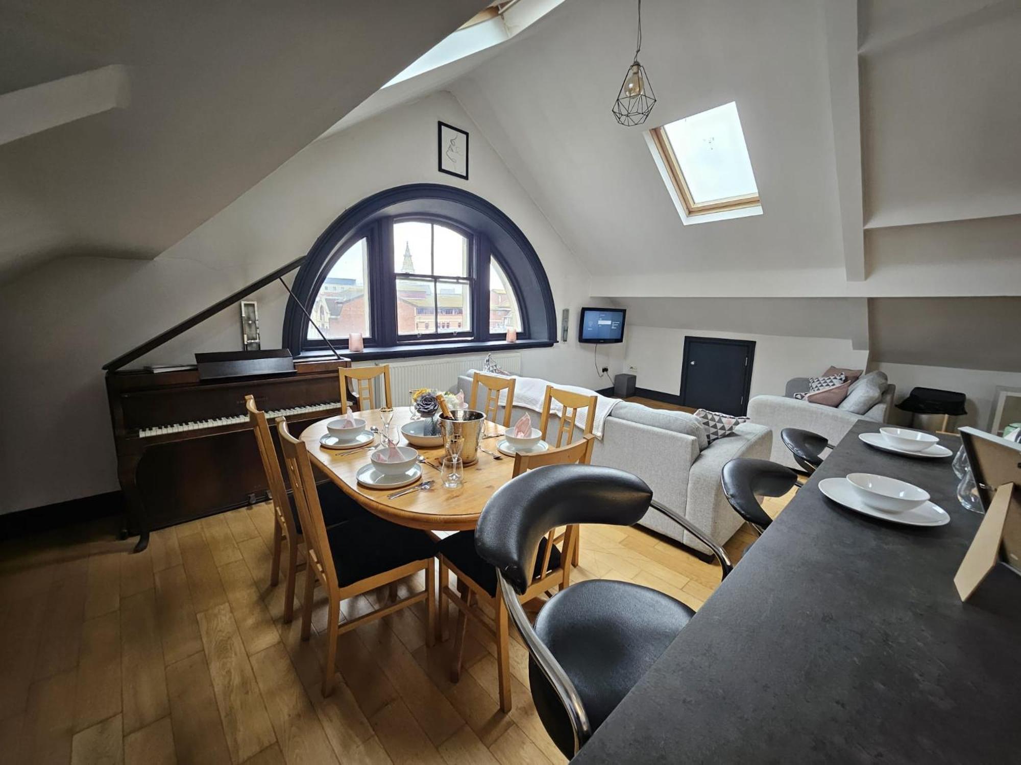 2 Bedroom City Centre Penthouse Loft Apartment Liverpool Kültér fotó