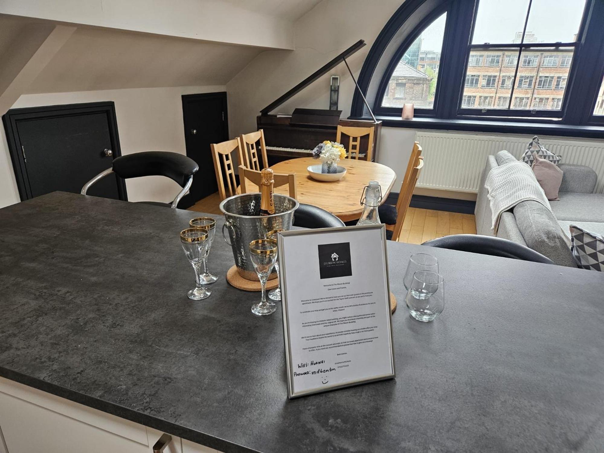 2 Bedroom City Centre Penthouse Loft Apartment Liverpool Kültér fotó