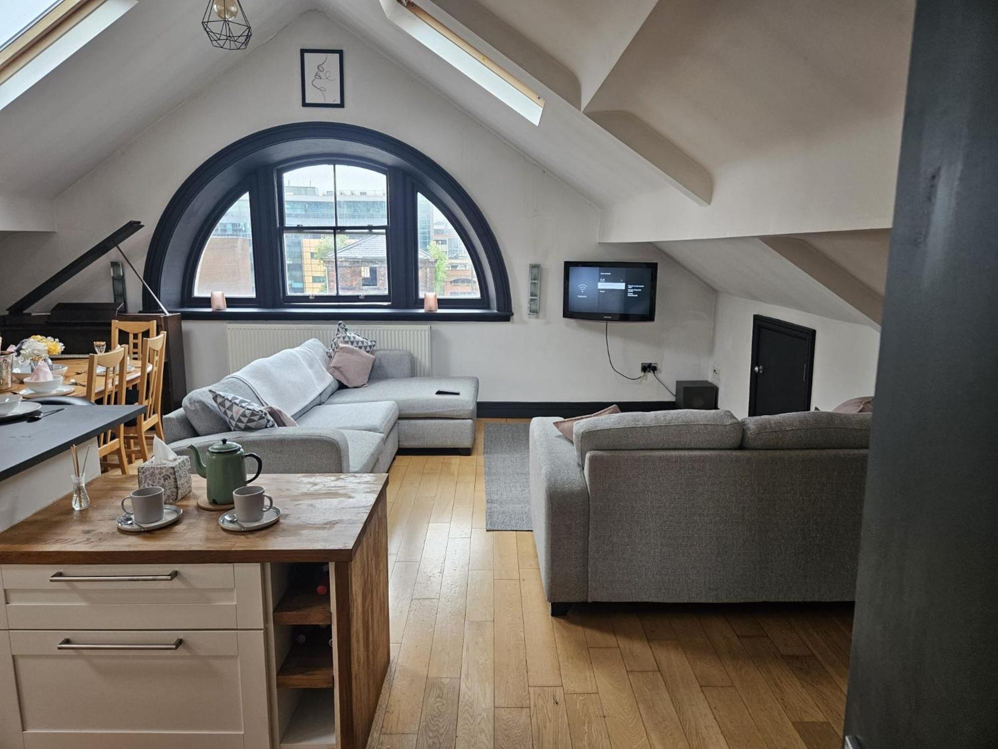 2 Bedroom City Centre Penthouse Loft Apartment Liverpool Kültér fotó